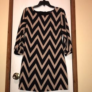 Black and Tan Mid Sleeve Dress